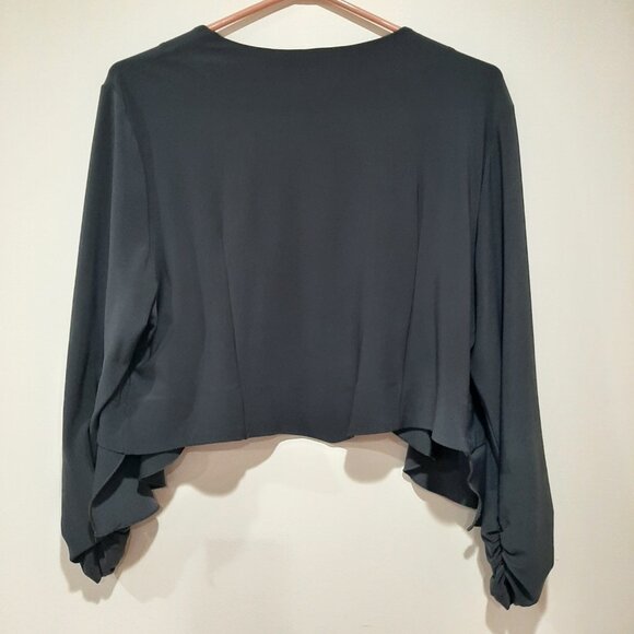 Picadilly ruffle shrug made in Canada - Picture 2 of 12